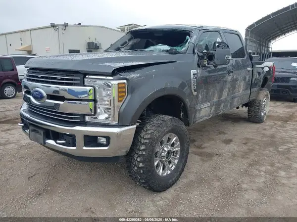 1FT7W2BT6KEF11749 2019 FORD F250 - Image 2