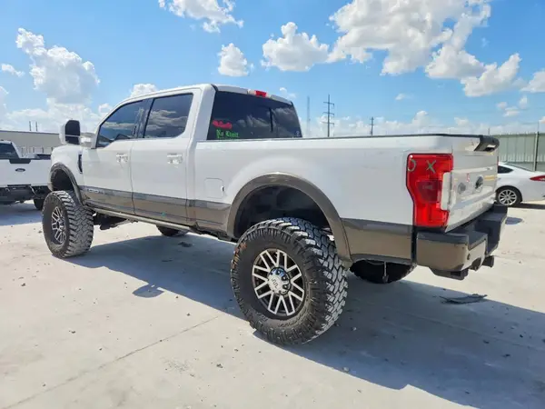 1FT7W2BT7HEB58088 2017 FORD F250 - Image 2