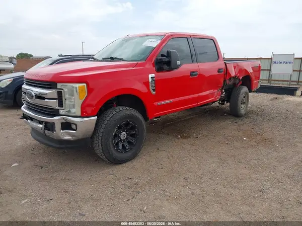 1FT7W2BT7HEB68989 2017 FORD F250 - Image 2
