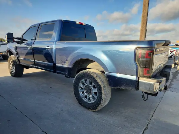 1FT7W2BT7HEB89616 2017 FORD F250 - Image 2