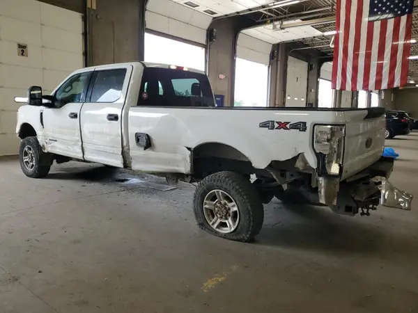 1FT7W2BT7HED44018 2017 FORD F250 - Image 2