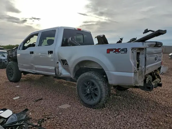 1FT7W2BT7HEF49001 2017 FORD F250 - Image 2