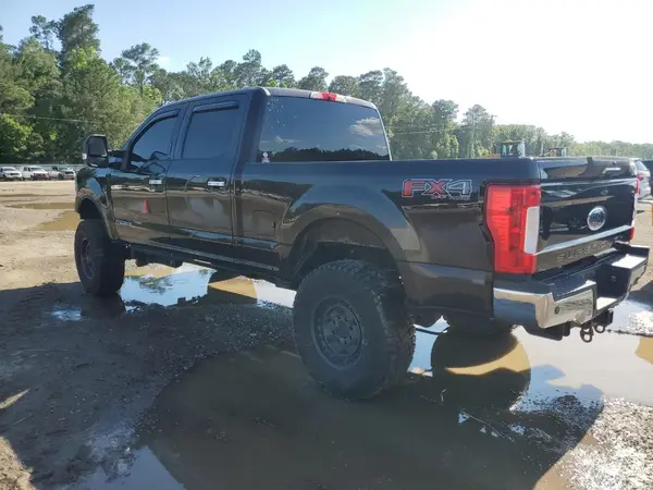 1FT7W2BT7JEB25890 2018 FORD F250 - Image 2