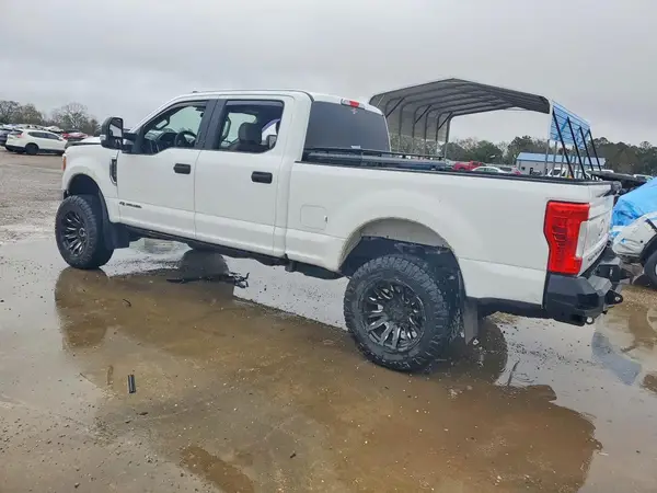 1FT7W2BT7JEC09031 2018 FORD F250 - Image 2