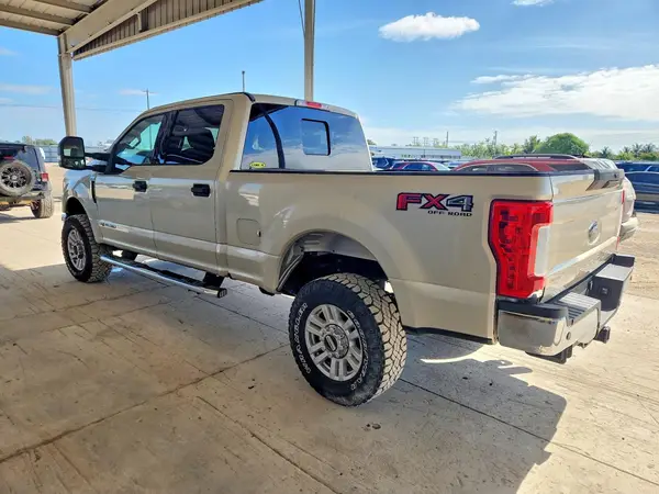 1FT7W2BT7JEC23768 2018 FORD F250 - Image 2