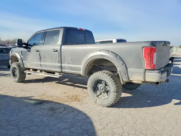 1FT7W2BT7JEC72730 2018 FORD F250 - Image 2