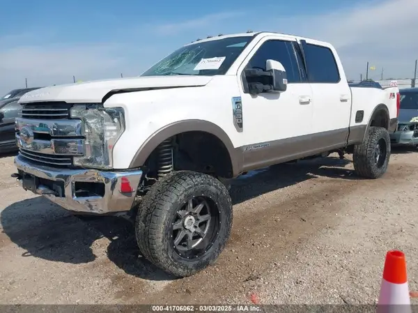 1FT7W2BT7JEC74137 2018 FORD F250 - Image 2