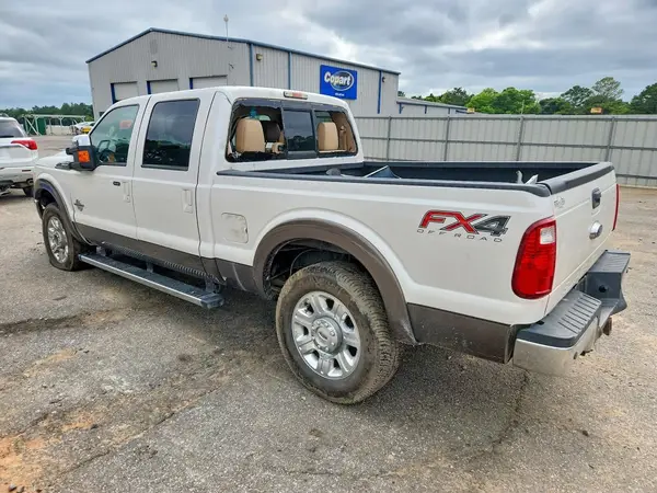 1FT7W2BT8GEB21923 2016 FORD F250 - Image 2