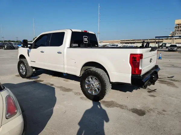 1FT7W2BT8HEB13239 2017 FORD F250 - Image 2