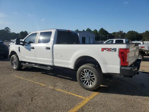 1FT7W2BT8HEC38662 2017 FORD F250 - Image 2