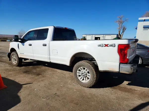 1FT7W2BT8HEE14643 2017 FORD F250 - Image 2