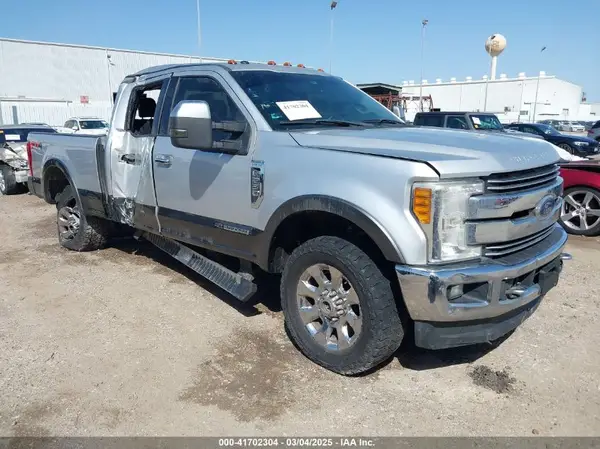 1FT7W2BT8HEE18448 2017 FORD F250 - Image 1