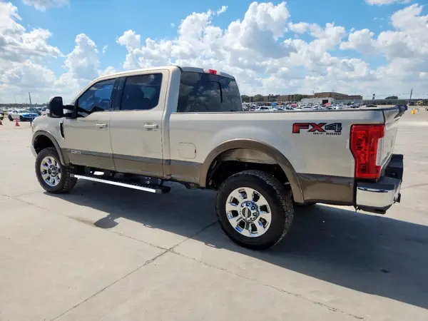 1FT7W2BT8HEE23939 2017 FORD F250 - Image 2