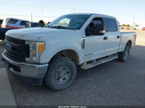 1FT7W2BT8HEF21840 2017 FORD F250 - Image 2