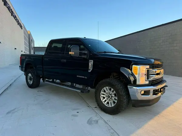 1FT7W2BT8HEF30439 2017 FORD F250 - Image 1