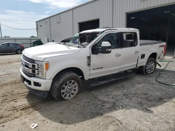 1FT7W2BT8JEC87432 2018 FORD F250 - Image 1