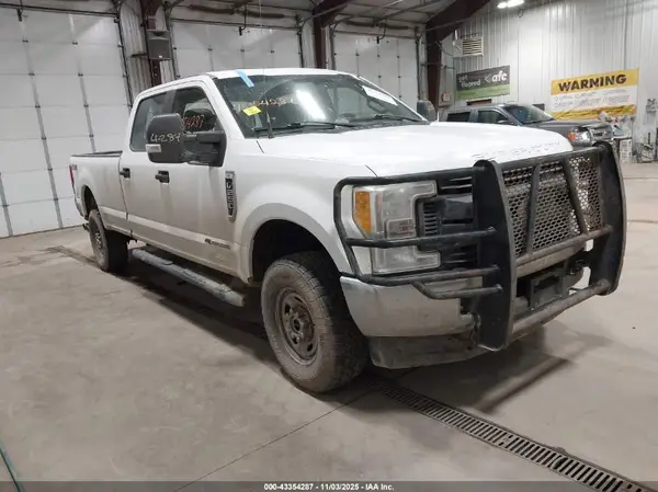 1FT7W2BT9HEC85439 2017 FORD F250 - Image 1