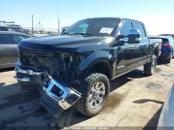 1FT7W2BT9HEE80814 2017 FORD F250 - Image 2