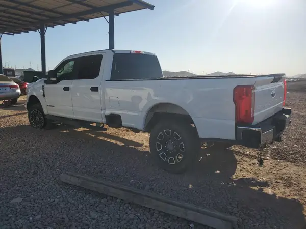 1FT7W2BT9JEB31271 2018 FORD F250 - Image 2