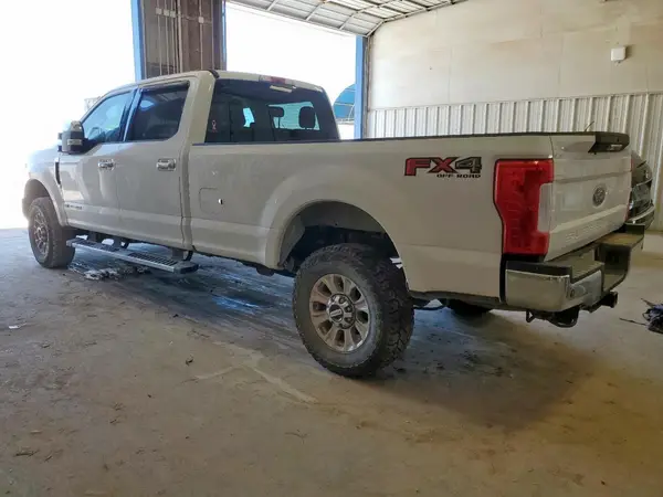 1FT7W2BT9JEB71401 2018 FORD F250 - Image 2