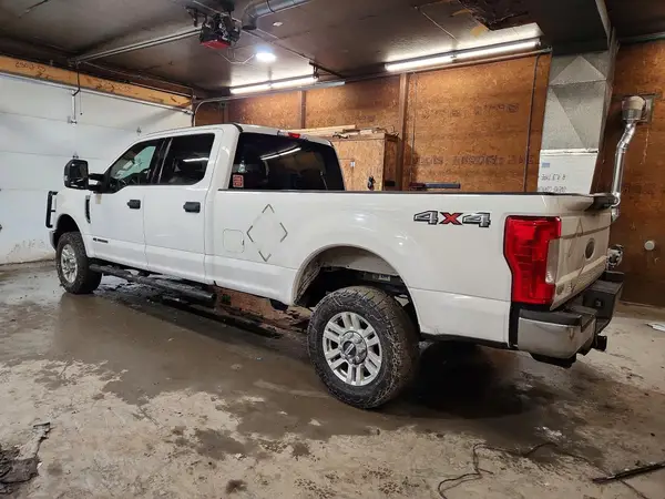 1FT7W2BT9JEC44041 2018 FORD F250 - Image 2