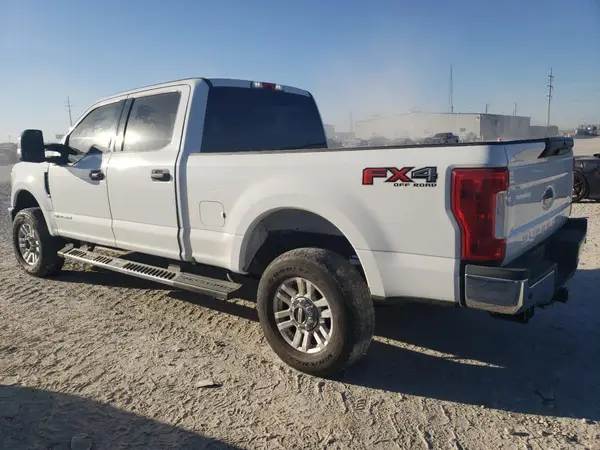 1FT7W2BTXHEB34092 2017 FORD F250 - Image 2
