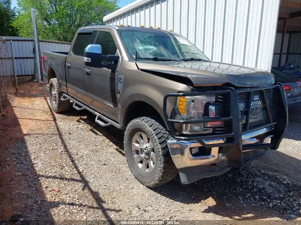 1FT7W2BTXHEB51281 2017 FORD F250 - Image 1