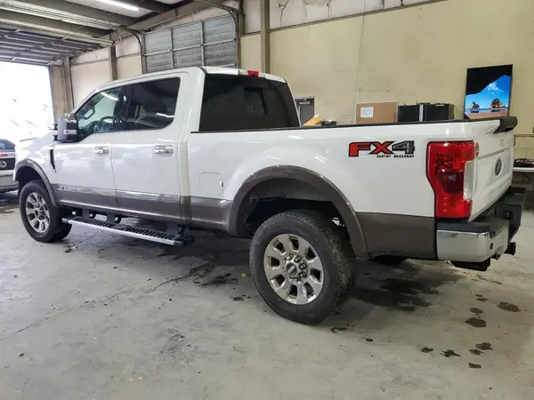 1FT7W2BTXHEB94843 2017 FORD F250 - Image 2