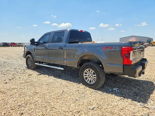1FT7W2BTXHEC62137 2017 FORD F250 - Image 2