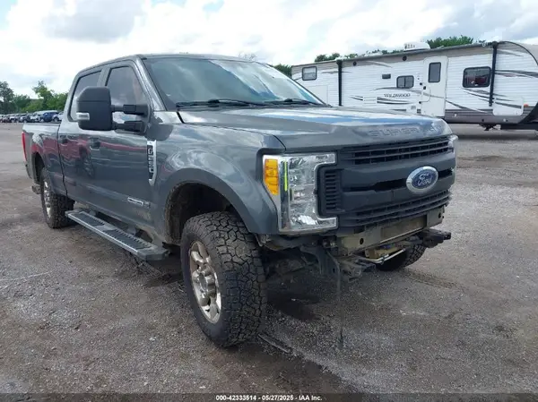 1FT7W2BTXHEC68228 2017 FORD F250 - Image 1