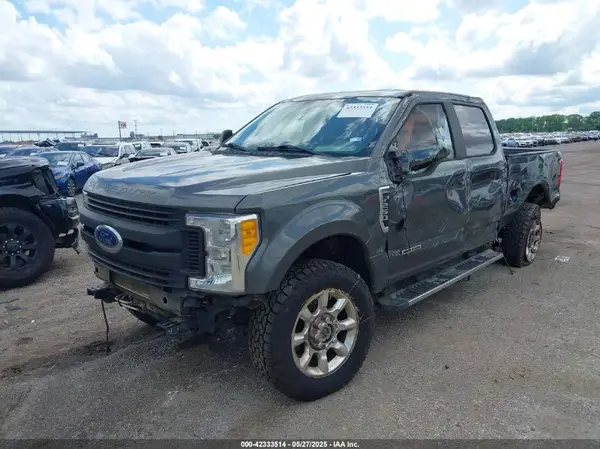 1FT7W2BTXHEC68228 2017 FORD F250 - Image 2