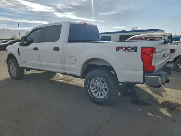 1FT7W2BTXHEF39191 2017 FORD F250 - Image 2