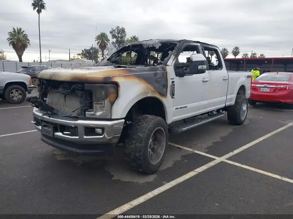 1FT7W2BTXHEF49445 2017 FORD F250 - Image 2