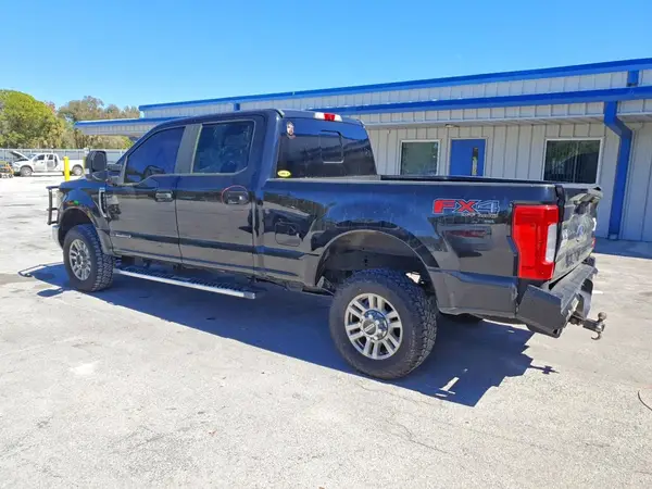 1FT7W2BTXJEB26175 2018 FORD F250 - Image 2