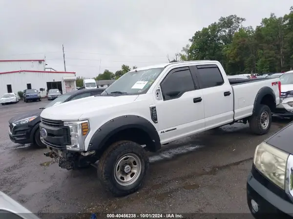 1FT7W2BTXJEB84089 2018 FORD F250 - Image 2