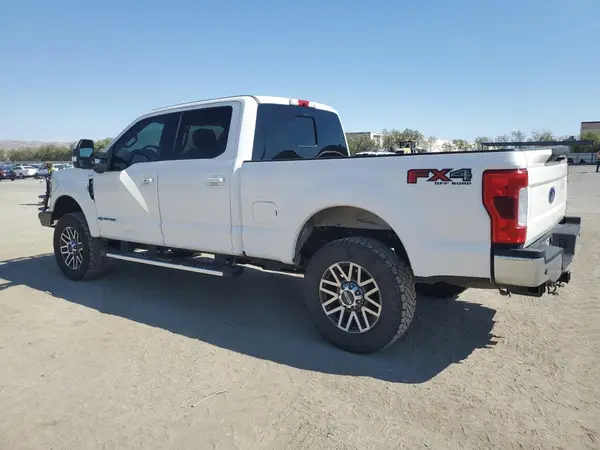 1FT7W2BTXJEC06110 2018 FORD F250 - Image 2
