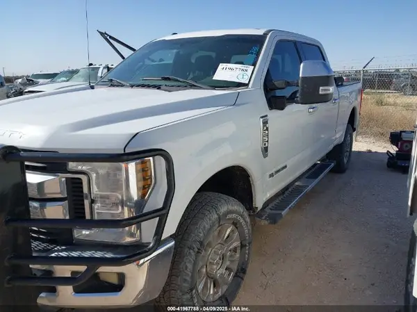 1FT7W2BTXJEC06639 2018 FORD F250 - Image 2