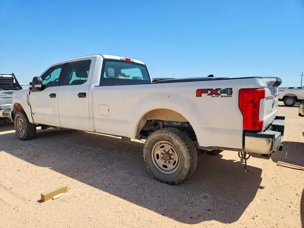 1FT7W2BTXJEC45876 2018 FORD F250 - Image 2