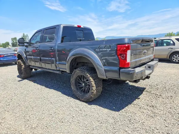 1FT7W2BTXJEC49412 2018 FORD F250 - Image 2
