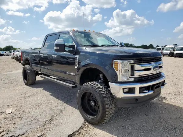 1FT7W2BTXJEC57266 2018 FORD F250 - Image 1