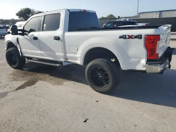 1FT7W2BTXKEC10207 2019 FORD F250 - Image 2