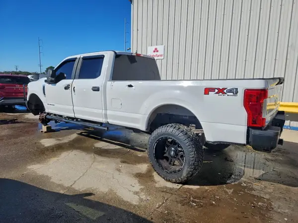 1FT7W2BTXKEC83898 2019 FORD F250 - Image 2