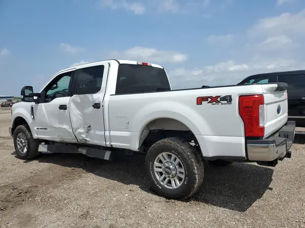 1FT7W2BTXKEE45688 2019 FORD F250 - Image 2