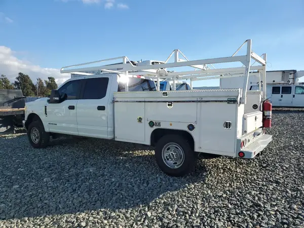 1FT7W3BT7KED68218 2019 FORD F350 - Image 2