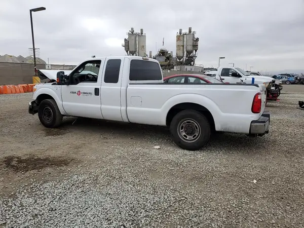 1FT7X2A60GEC90018 2016 FORD F250 - Image 2