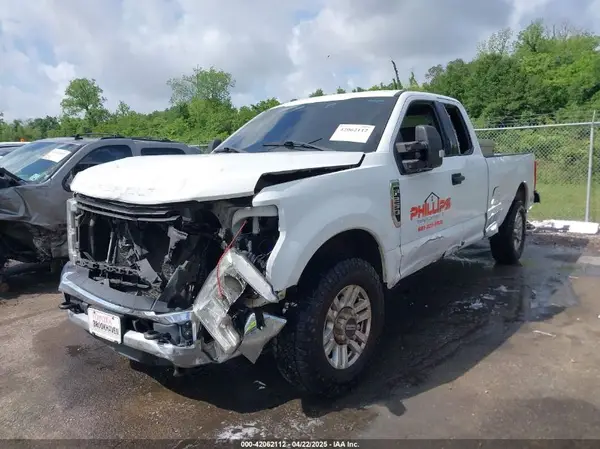 1FT7X2A60KED30025 2019 FORD F250 - Image 2
