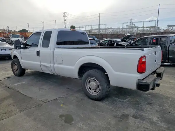 1FT7X2A61GEB44582 2016 FORD F250 - Image 2