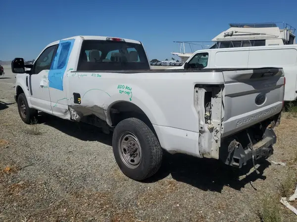 1FT7X2A61JEB30110 2018 FORD F250 - Image 2