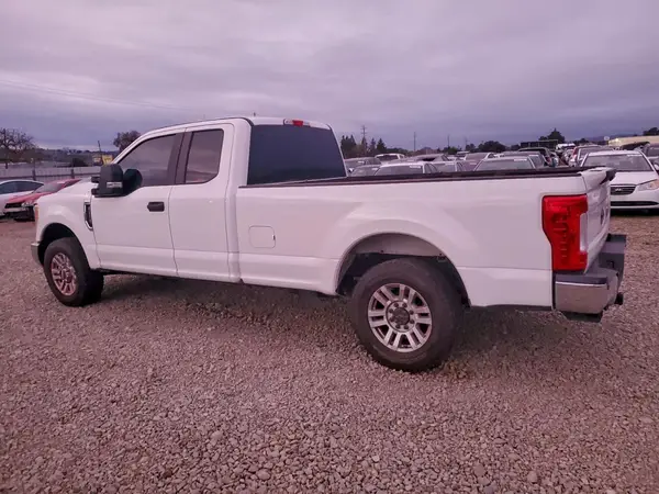 1FT7X2A62HED27099 2017 FORD F250 - Image 2
