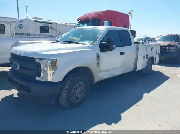 1FT7X2A62JEC26554 2018 FORD F250 - Image 2
